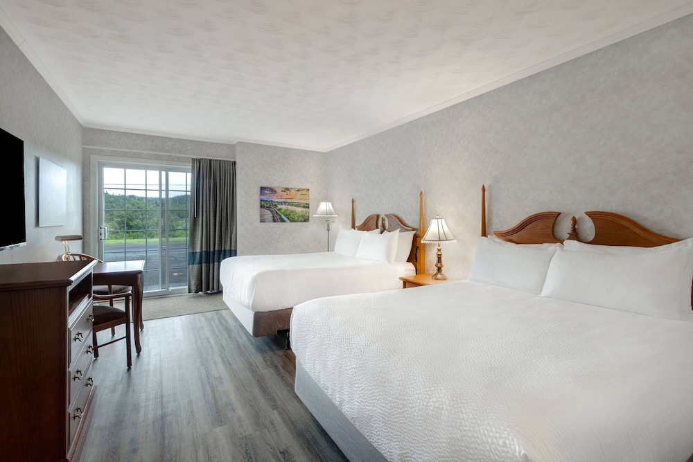 Room, Multiple Beds, Non Smoking - Photo 2