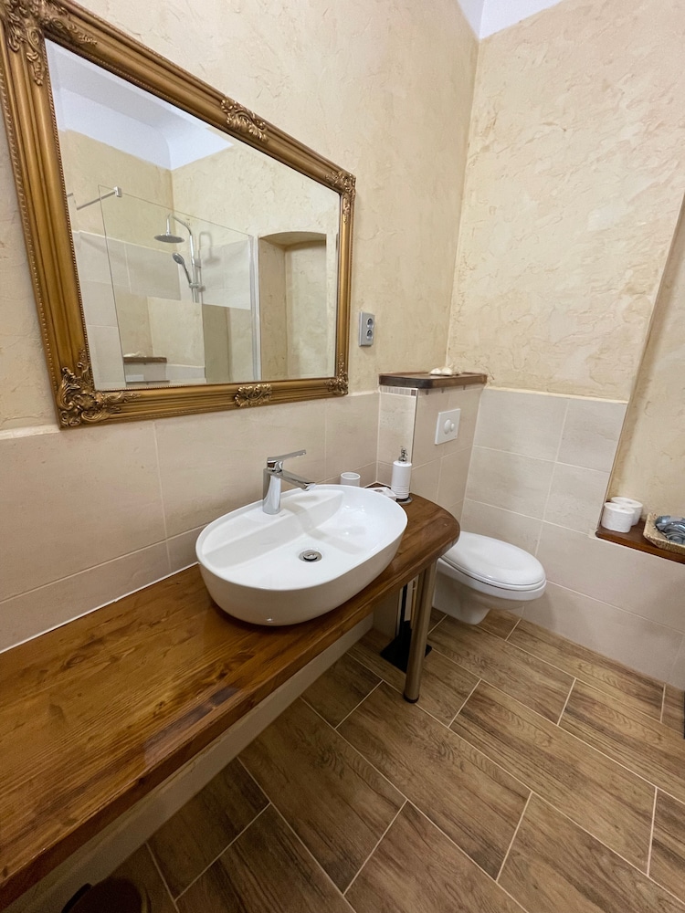 Deluxe Double Room - Photo 4