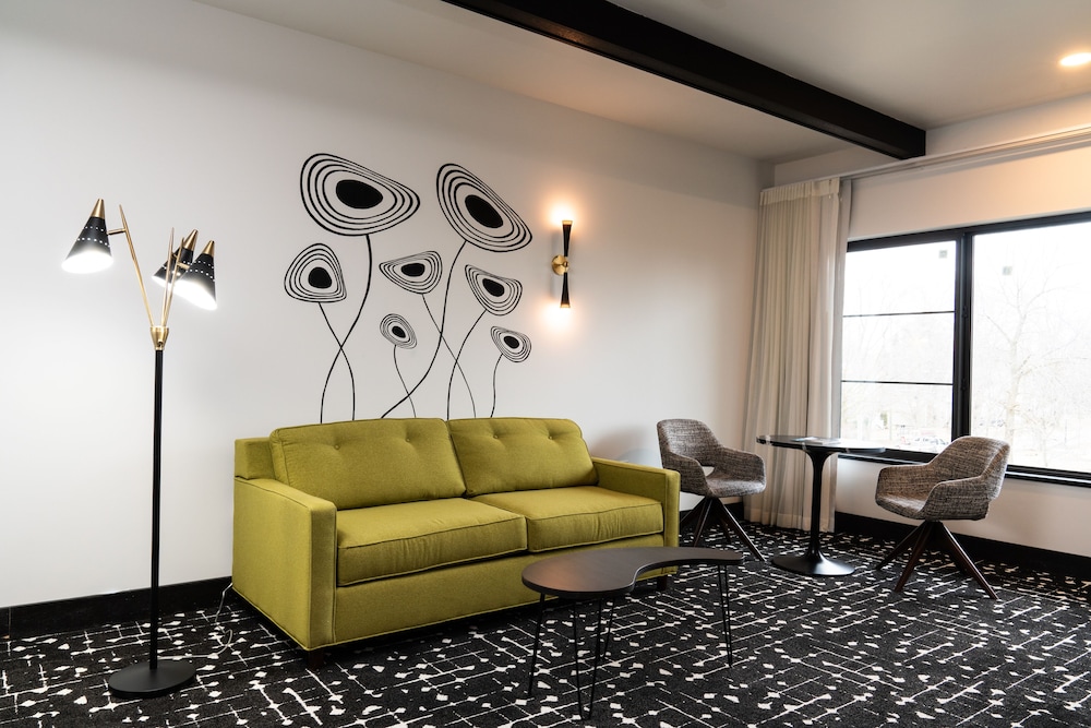 Suite, 1 Bedroom, Balcony photo 1