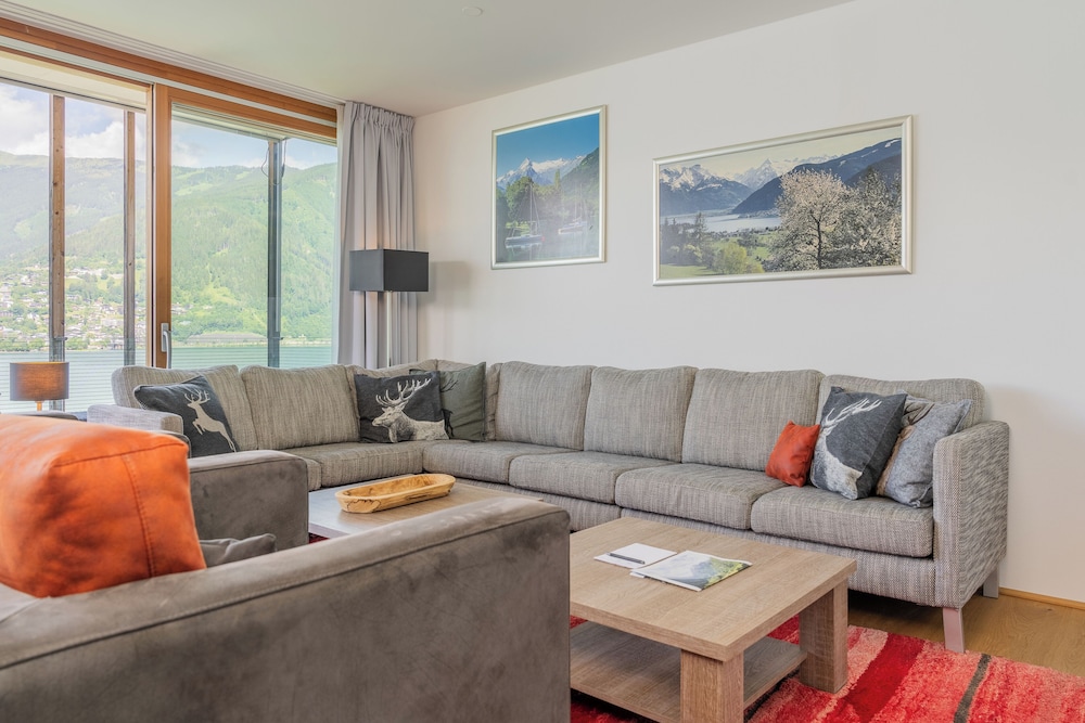 Superior Penthouse, 3 Bedrooms (BV7.1 / Excl. 215 EUR cleaning fee) photo 3