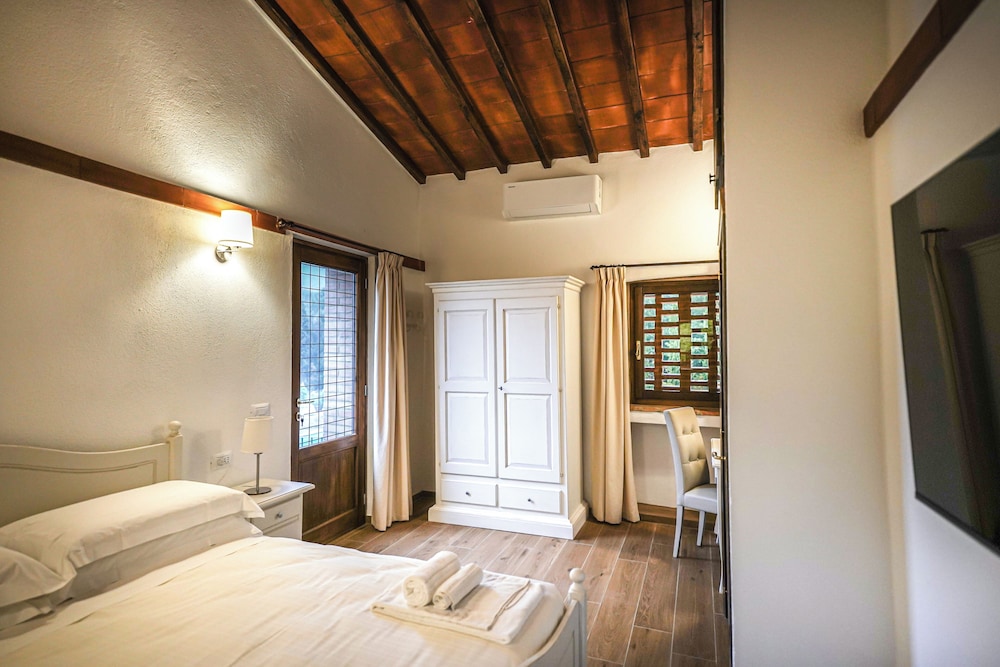 Suite, Multiple Beds photo 3