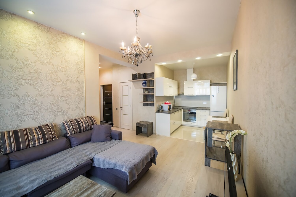 Apartment photo 1
