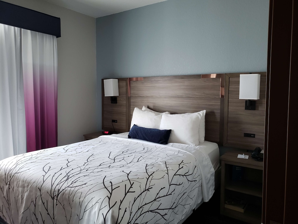 Available room