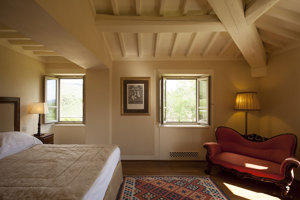 Luxury Villa, 4 Bedrooms photo 2