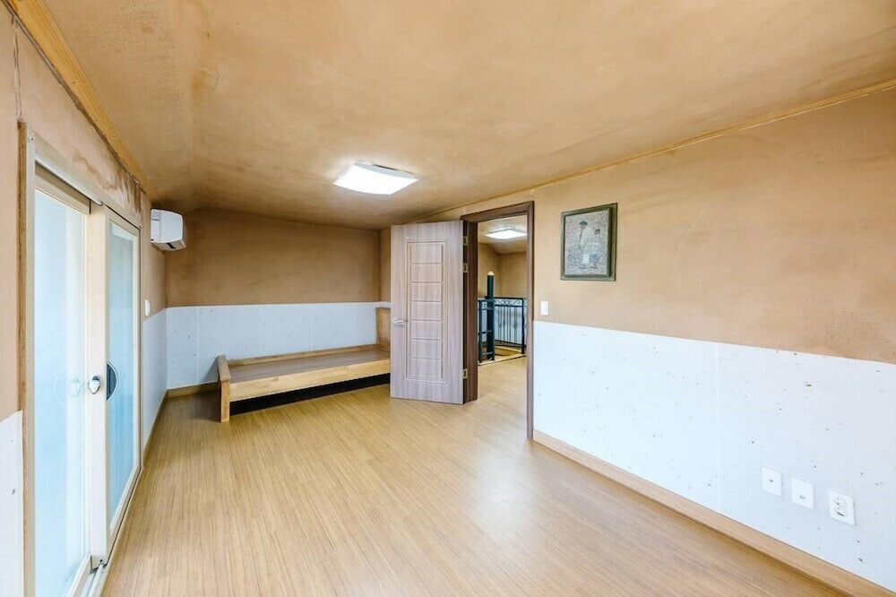 Room (Tongnamu Bang) - Photo 7