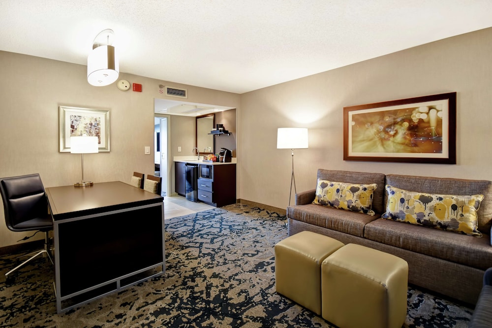 Premium Suite, 2 Double Beds, Accessible (Hearing) - Photo 1