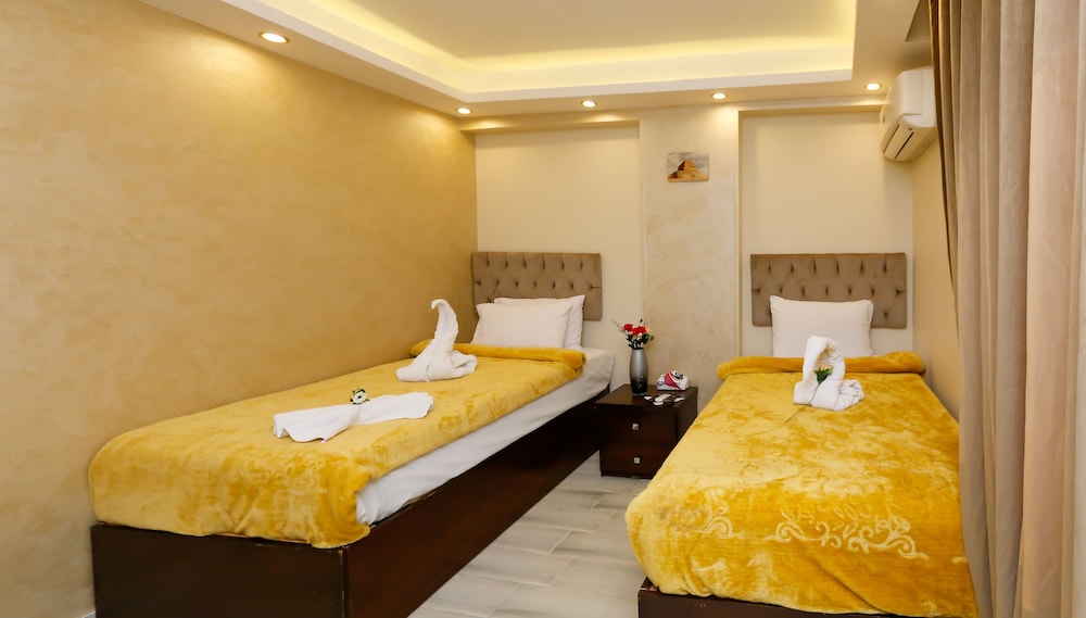 Luxury Double or Twin Room photo 1