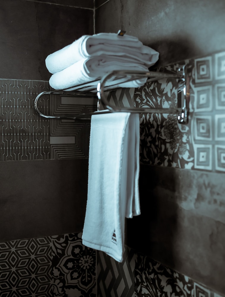 Family Quadruple Room, City View (5 Guests) - Photo 7