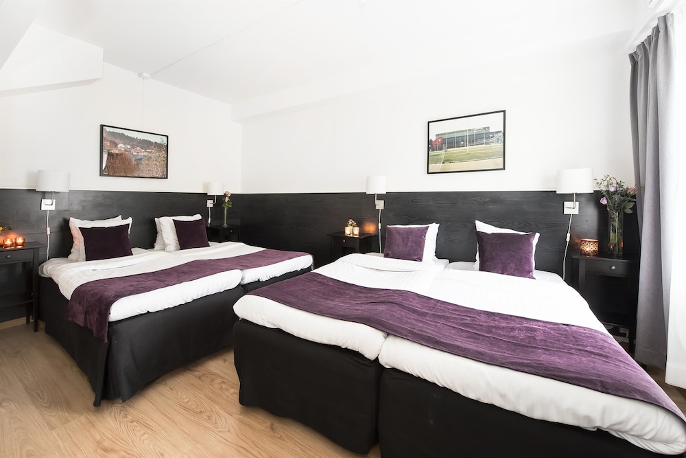 Family Room, 2 Twin Beds, Non Smoking photo 1