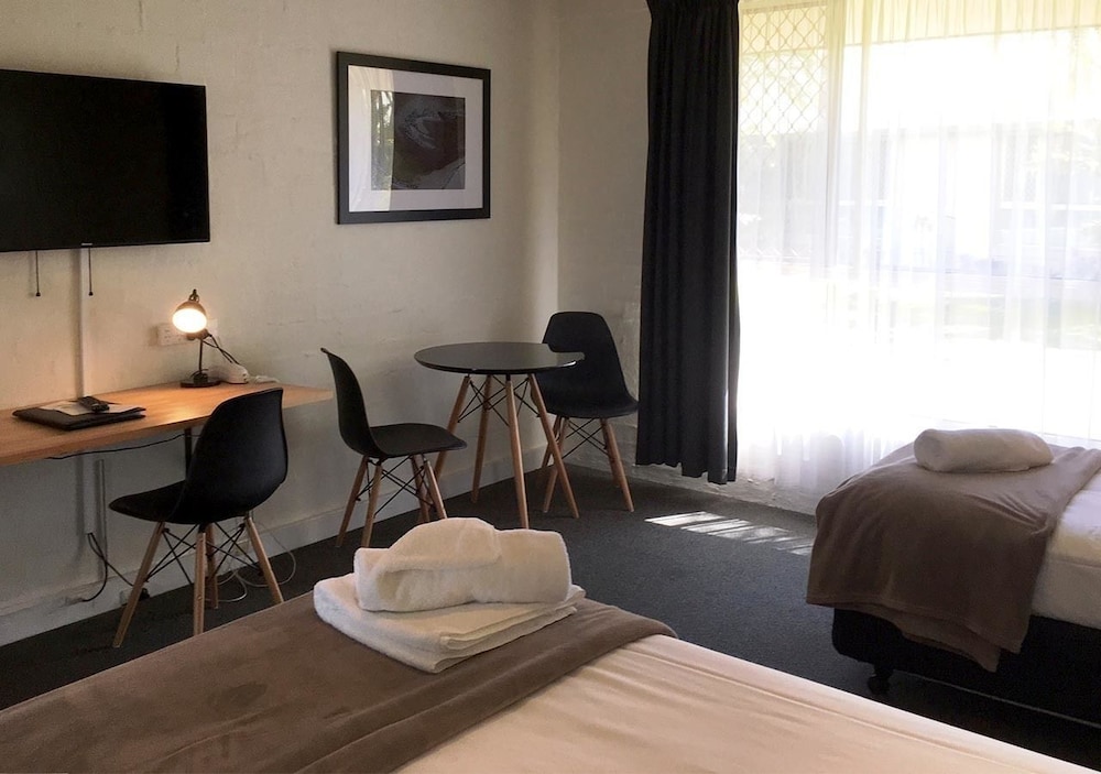 Executive Room, Mobility Accessible, Garden View photo 2