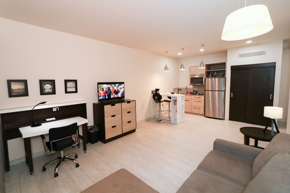 Family Suite, 1 Bedroom, Kitchenette