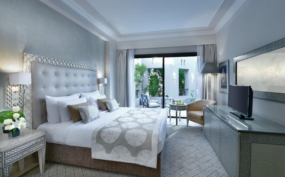 Luxury Villa, Private Pool, Sea View (Queen Bed)