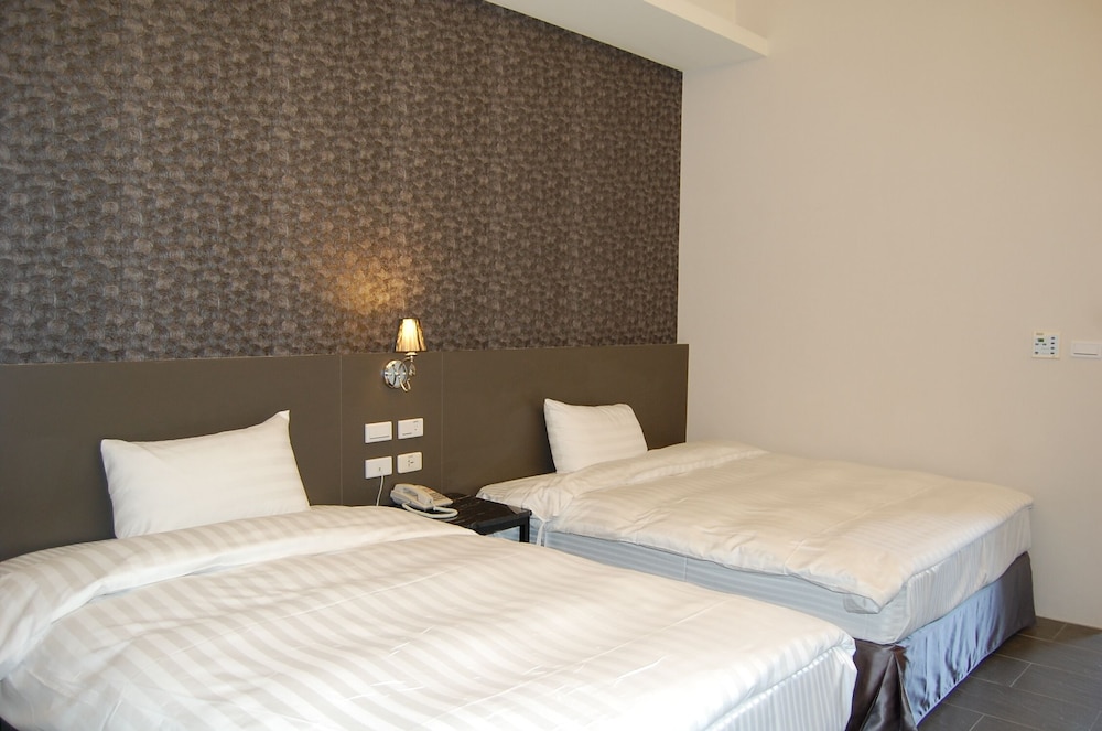 Elite Twin Room photo 3