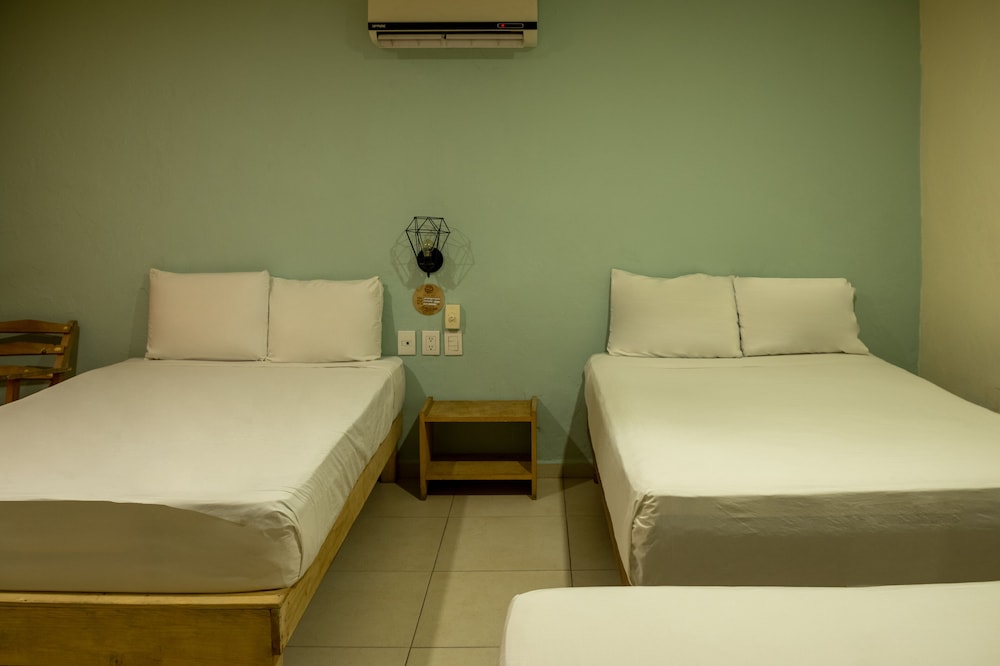 Standard Triple Room - Photo 8