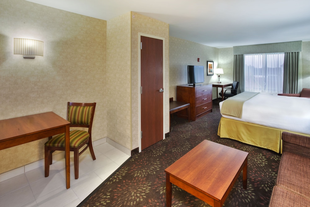 Suite, Multiple Beds photo 2