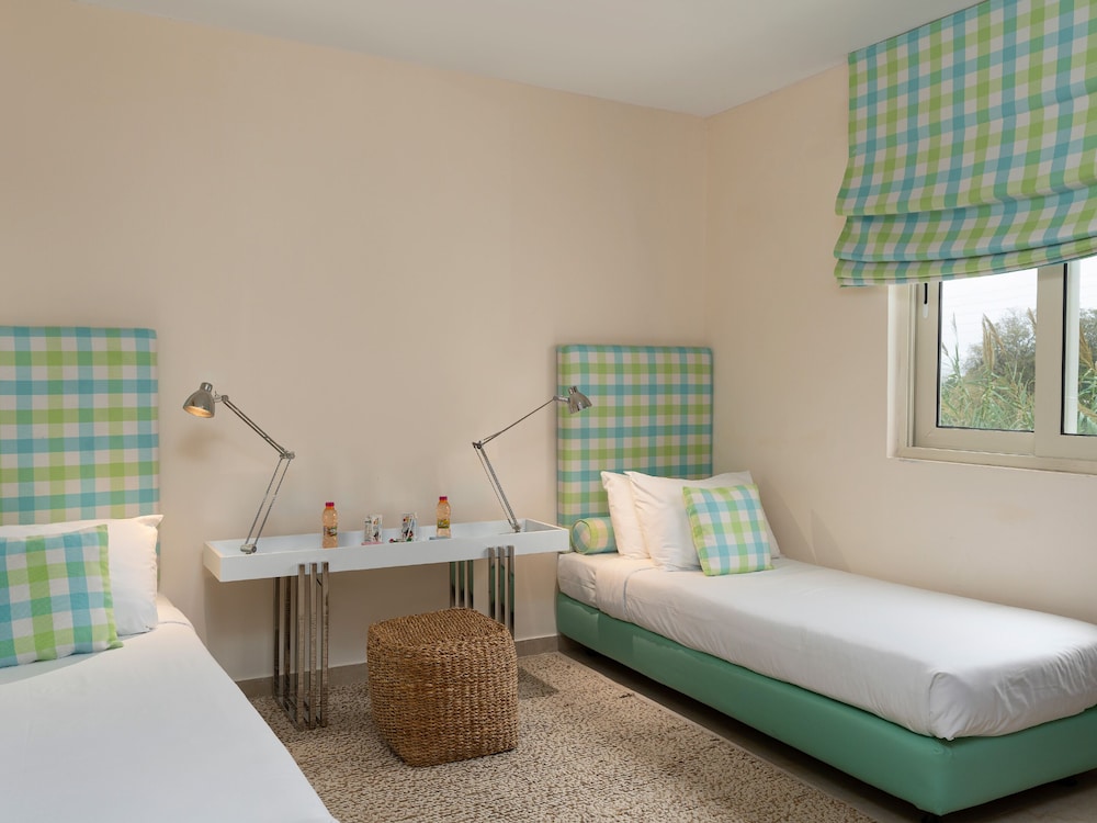 Deluxe Family Bungalow with Balcony - Photo 2