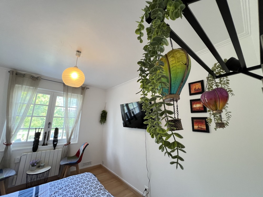 Standard Double Room, Shared Bathroom, River View (Chambre Spirit) photo 3