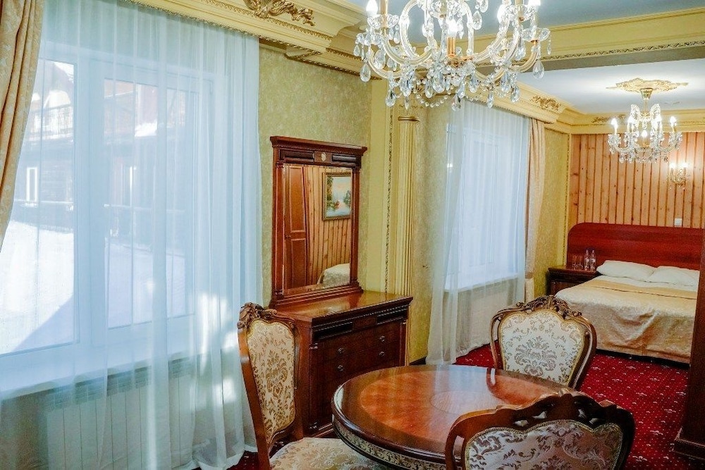 Luxury Suite, Balcony, Lake View photo 3