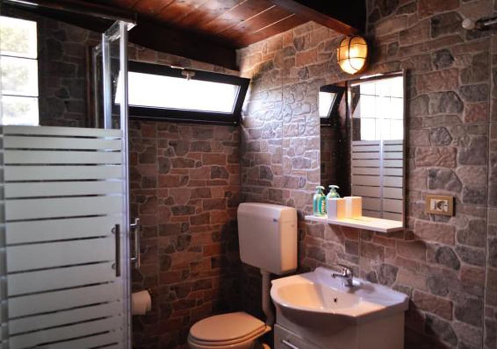 Cottage 1 - Photo 6