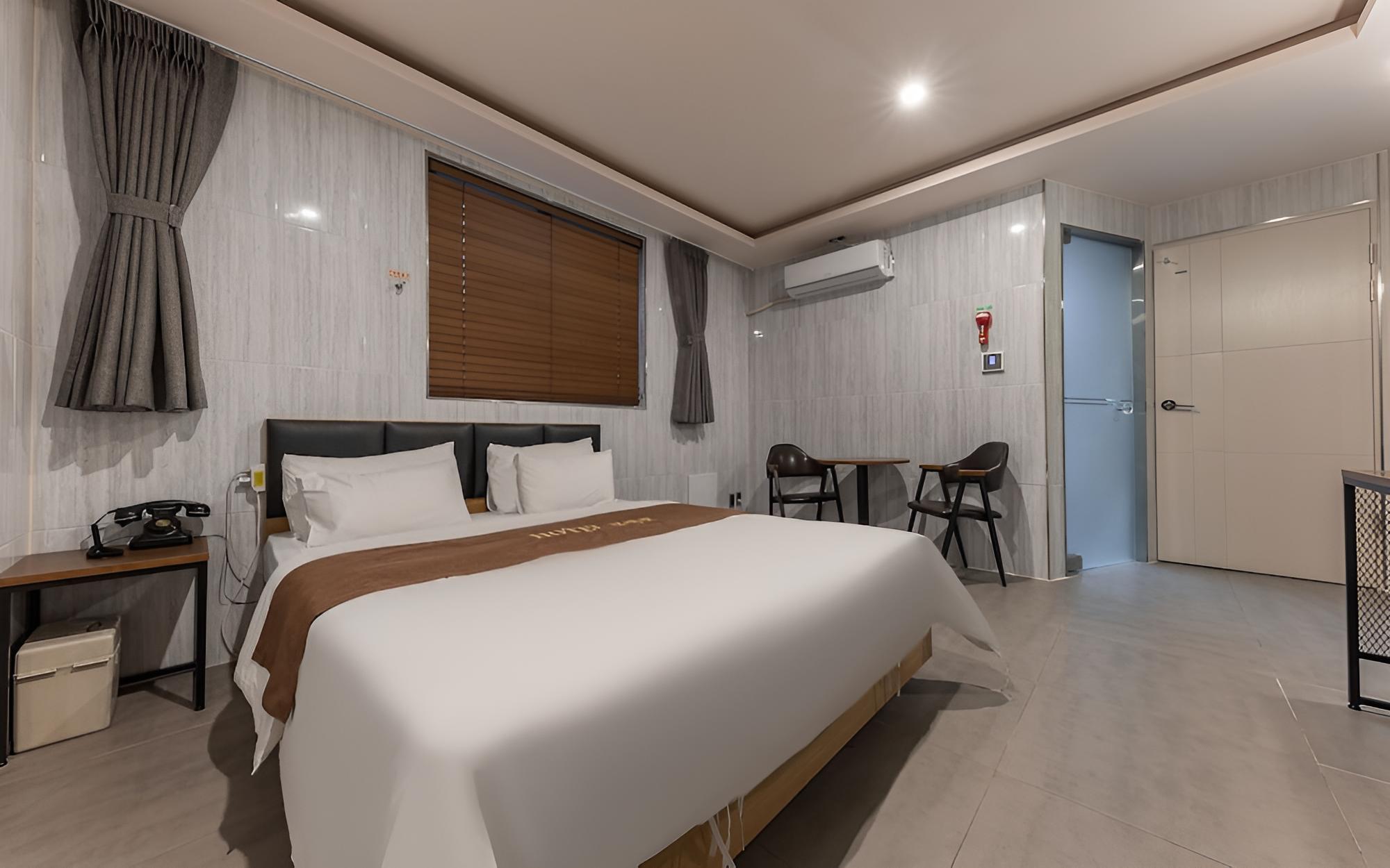 Room (Standard B) - Photo 2