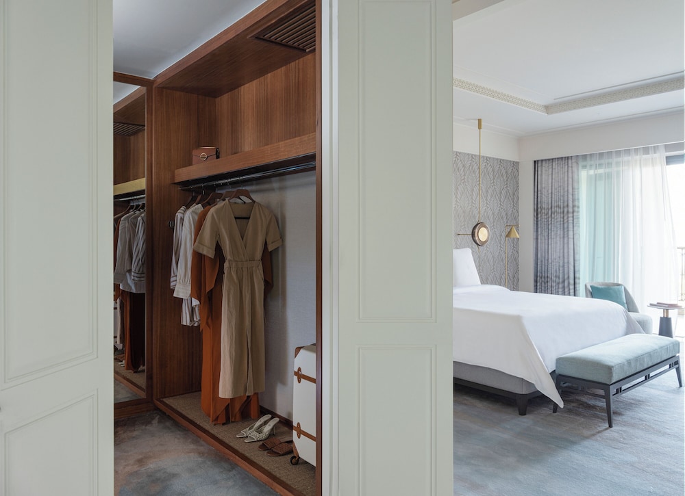Suite, 1 King Bed, Sea View (Jumeirah) - Photo 7