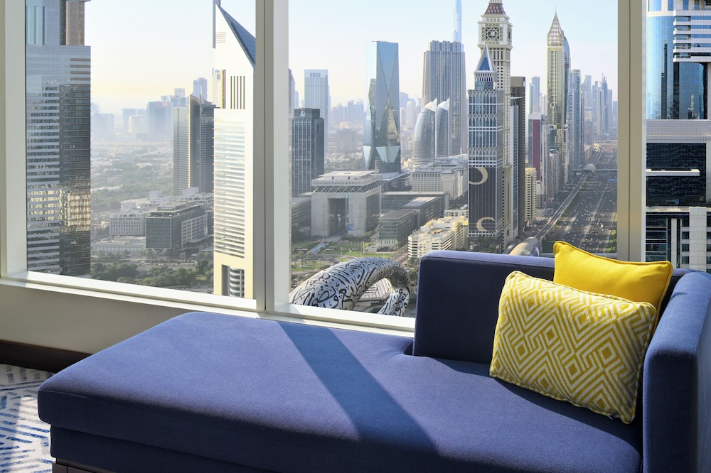 Suite, 1 Bedroom (Ambassador) thumbnail 5
