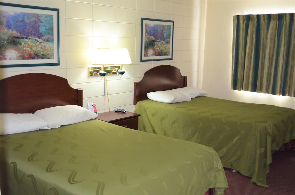 Standard Room, 2 Double Beds photo 2