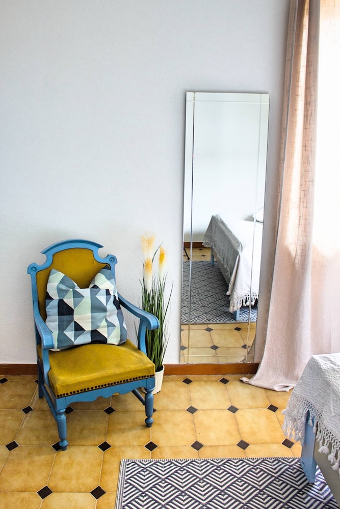 House, 2 Bedrooms, Smoking, Garden View photo 1