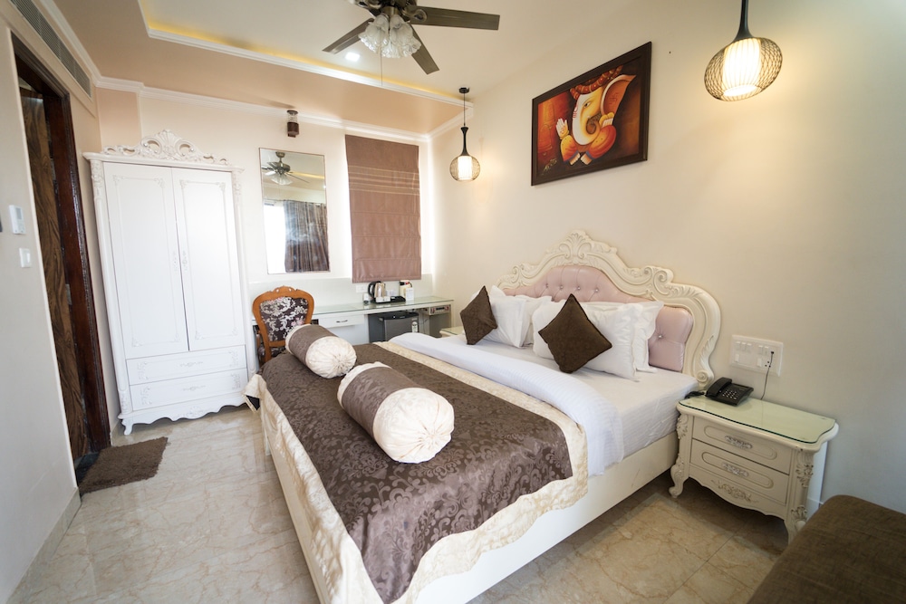 Premium Deluxe Room With Bath Tub - Photo 4