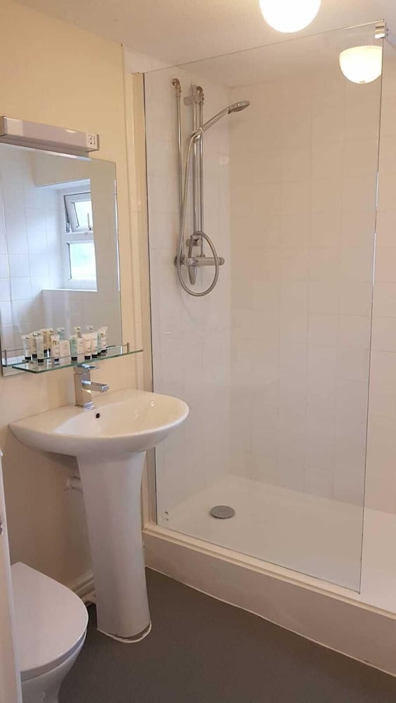 Standard Double Room (Room 6) photo 3