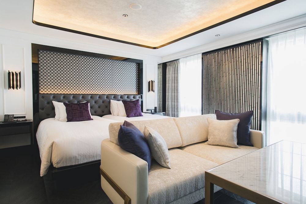 Suite (Lounge Access) - Photo 6