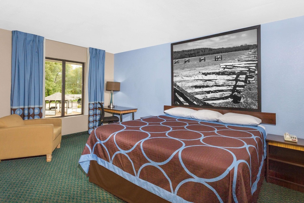 Studio Suite, 1 King Bed, Non Smoking, Hot Tub photo 1