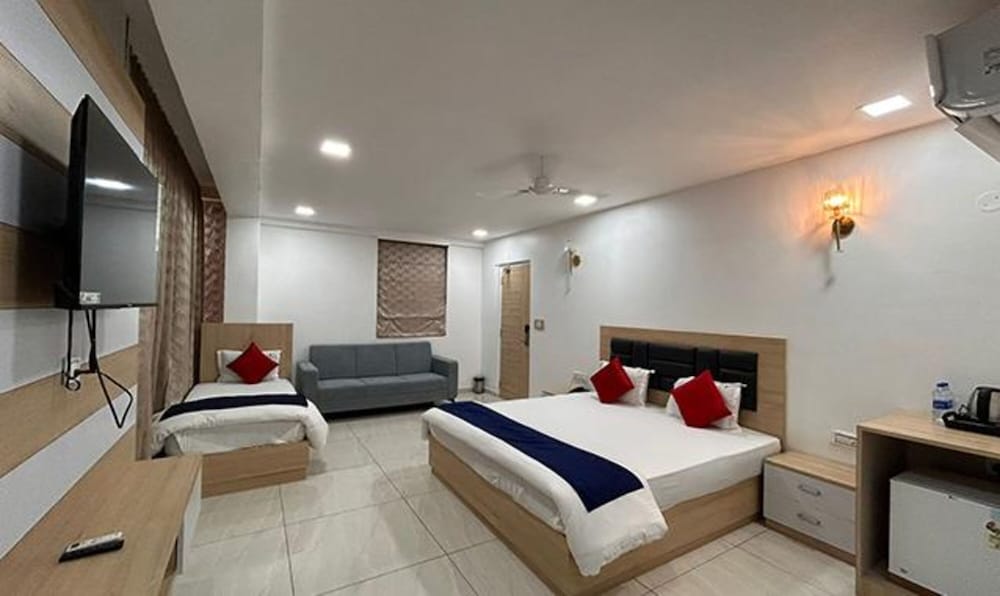 Luxury Suite