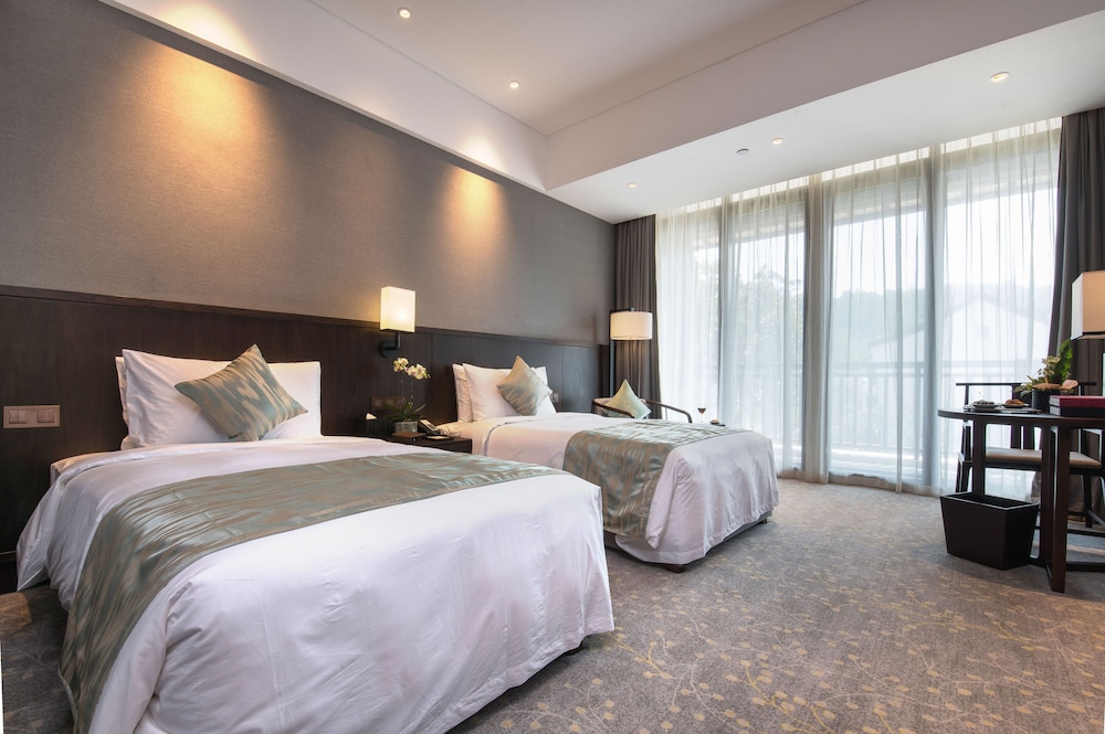 Exquisite Room