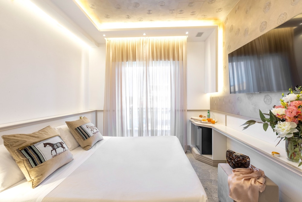Deluxe Triple Room - Photo 3
