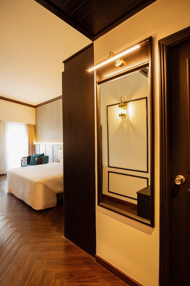 Signature Single Room, Balcony photo 3