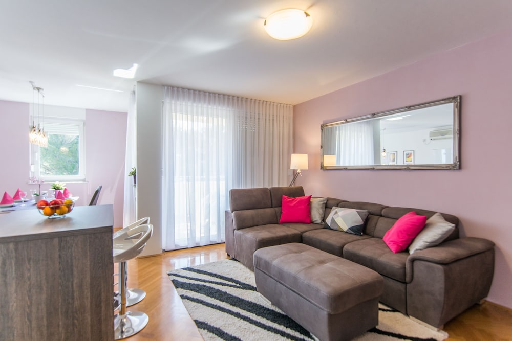 Apartment (A1)