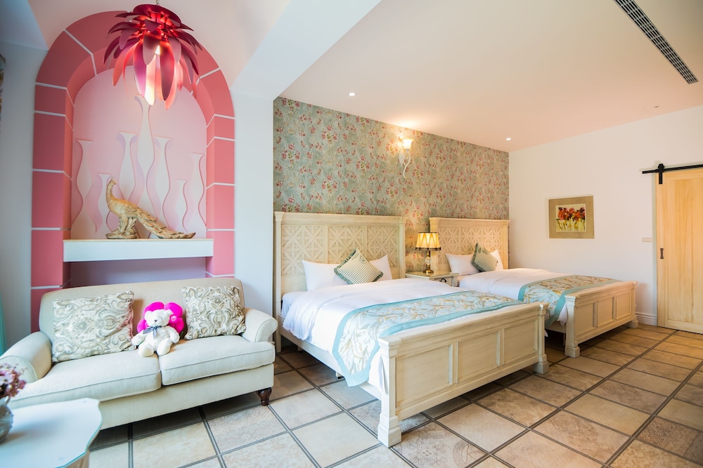 Elite Quadruple Room, Garden View photo 1