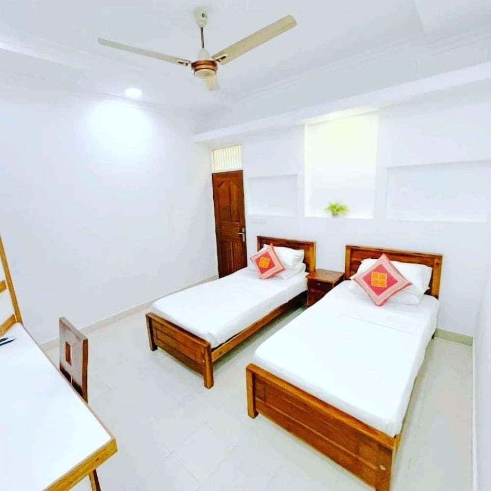 Deluxe Double or Twin Room photo 2