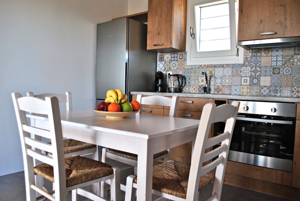 Villa, 2 Bedrooms, Sea View photo 3