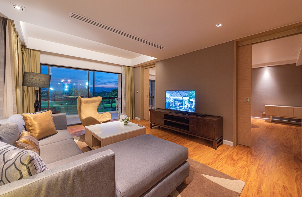 Grand Deluxe Suite - Free Suvarnabhumi Airport Transfer - Photo 13