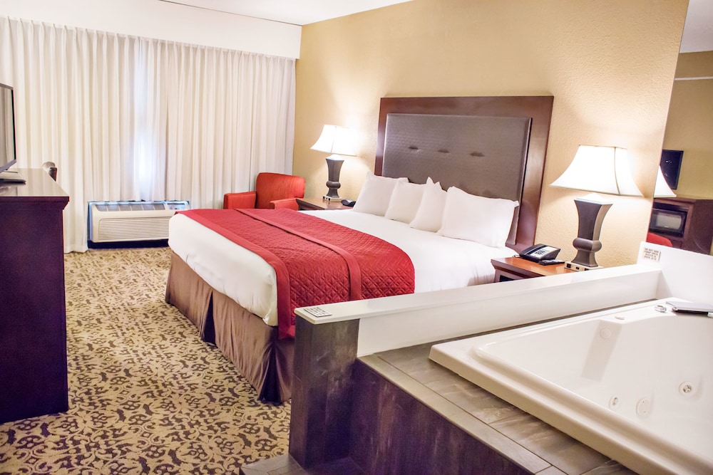 Double Room, 2 Queen Beds, Accessible - Photo 1