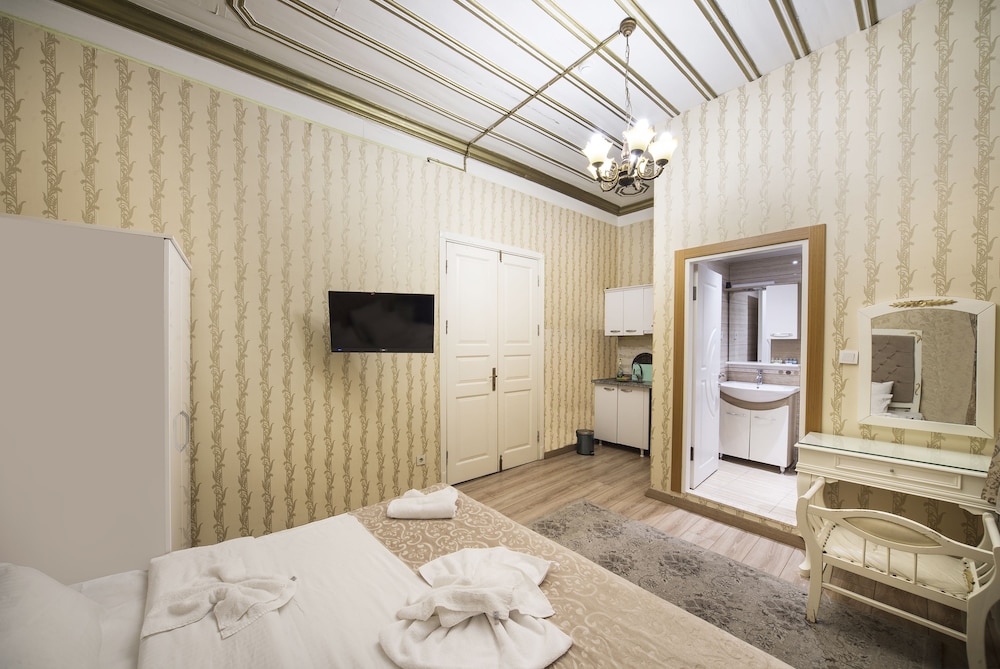 Deluxe Double Room, Kitchen, Ground Floor photo 3
