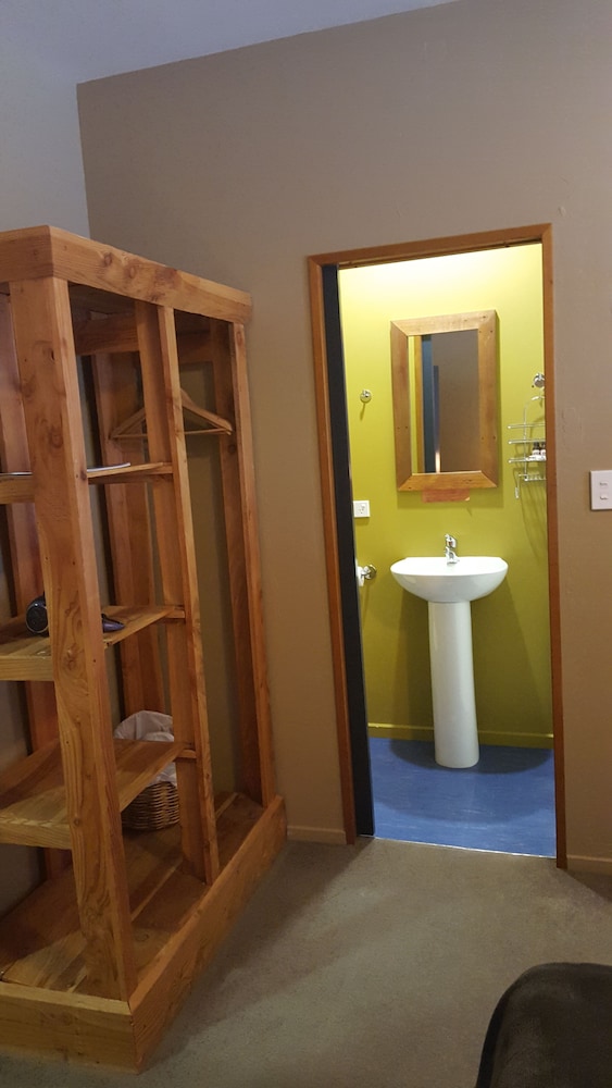 Basic Room photo 2
