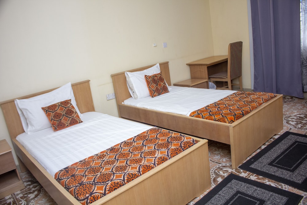 Standard Twin Room, Non Smoking photo 1