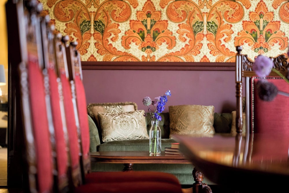 Suite, 1 Bedroom thumbnail 6