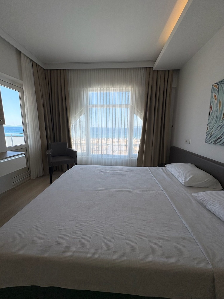 Double Sea View Room photo 3
