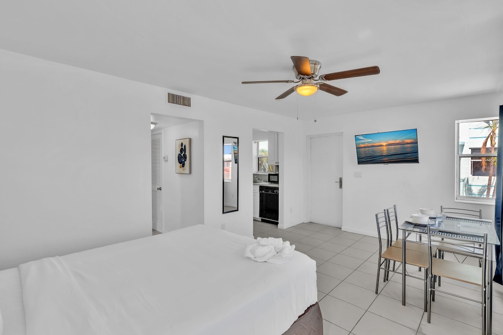 Apartment - Photo 3
