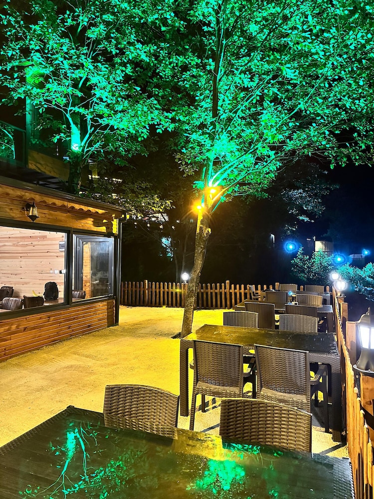 Luxury Bungalow, Balcony, River View photo 2