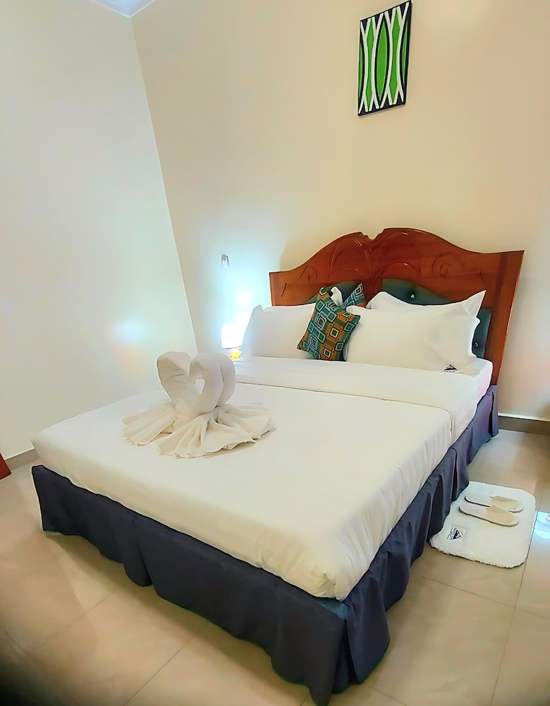 Room, Balcony